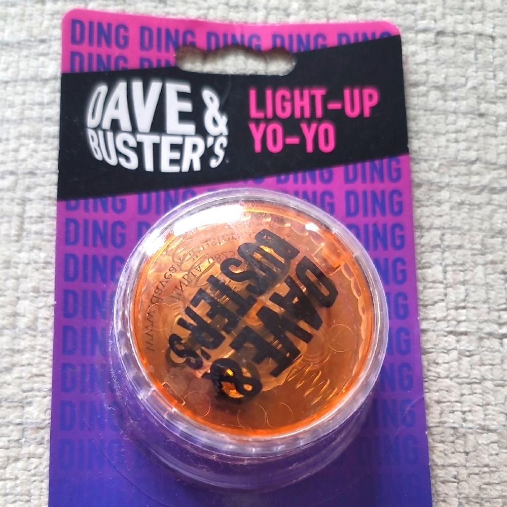 NWT light Up yoyo 🧡